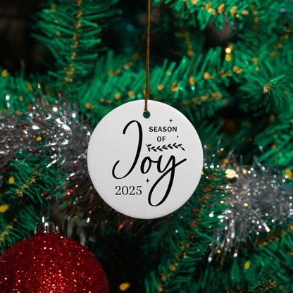2025 Black and White Christmas Quotes | Circle Ornaments